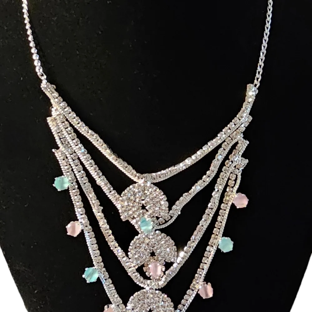 Necklace - Picture 2 of 3